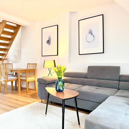 Apartament Pietrowy W Centrum Klodzka Z Darmowym Parkingiem Kłodzko Extérieur photo