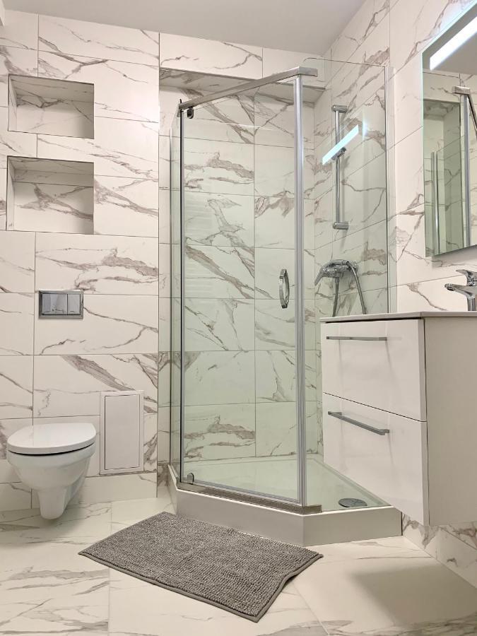Apartament Pietrowy W Centrum Klodzka Z Darmowym Parkingiem Kłodzko Extérieur photo